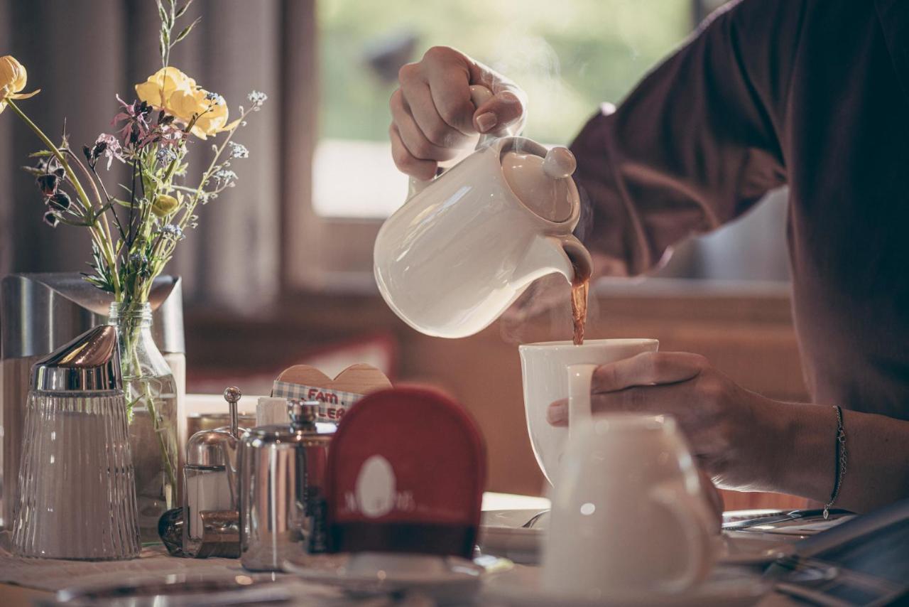 Cafe Pension Koller ブリクセン イン ターレ エクステリア 写真